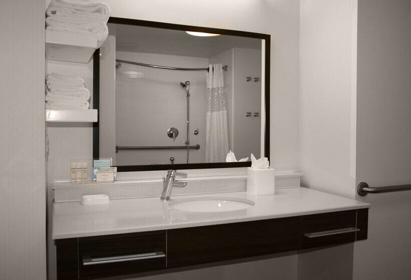 Отель Hampton Inn & Suites Charlotte/pineville