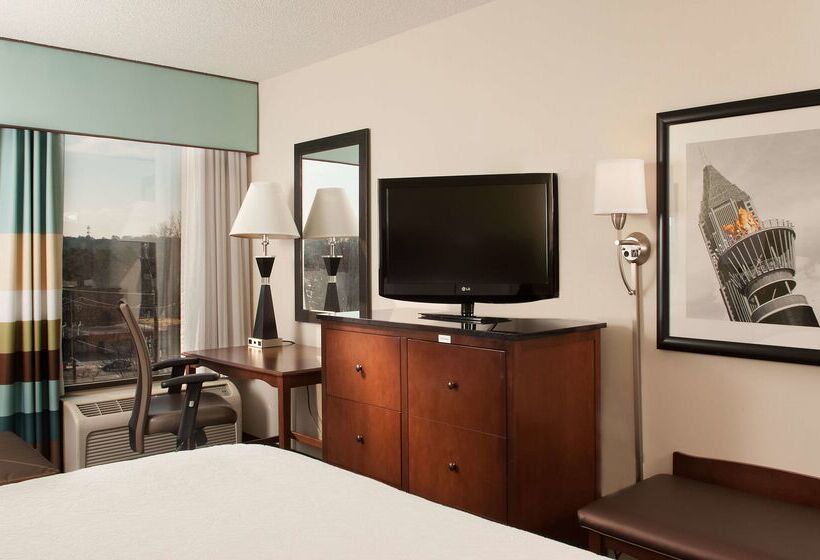 هتل Hampton Inn Atlantanorth Druid Hills