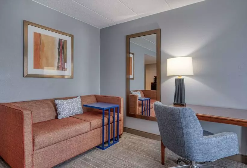 هتل Hampton Inn Baltimore/white Marsh