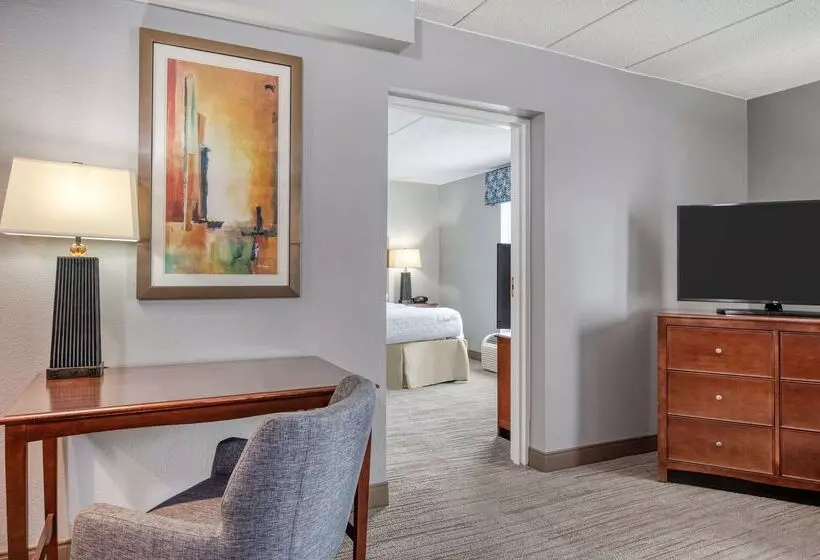 هتل Hampton Inn Baltimore/white Marsh