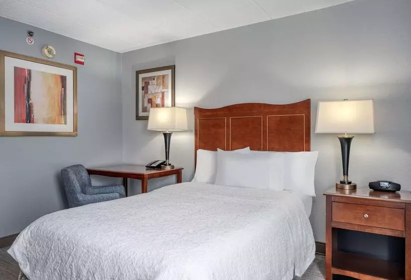 هتل Hampton Inn Baltimore/white Marsh