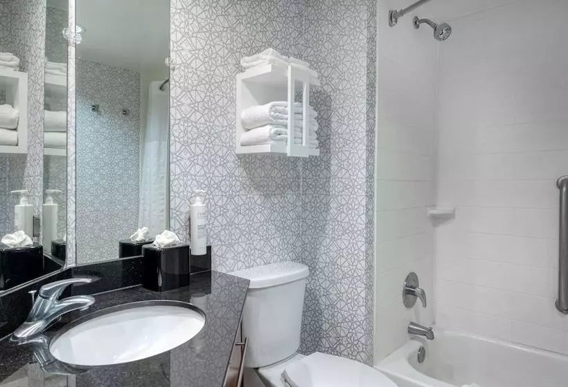 هتل Hampton Inn Baltimore/white Marsh