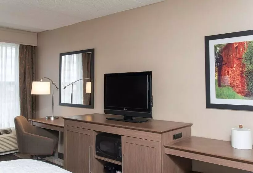 فندق Hampton Inn Columbus/taylorsville/edinburgh