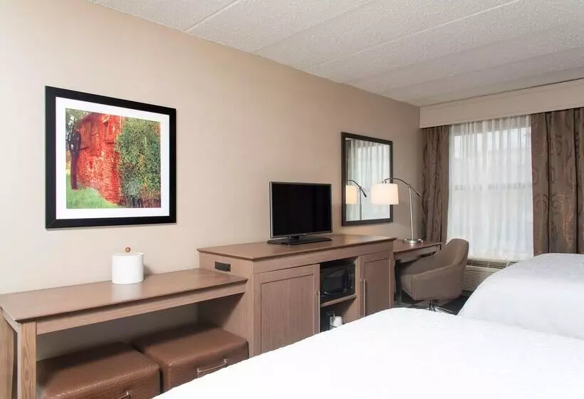 فندق Hampton Inn Columbus/taylorsville/edinburgh