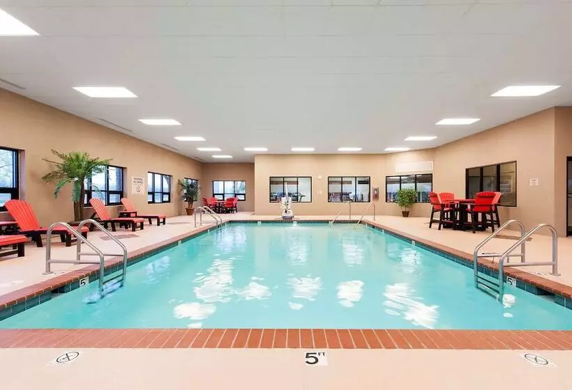 فندق Hampton Inn Columbus/taylorsville/edinburgh