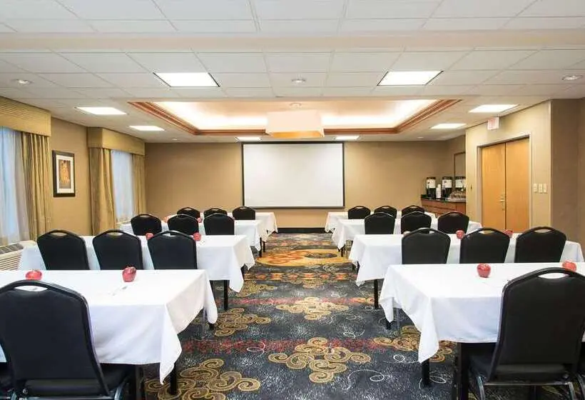 ホテル Hampton Inn Columbus/taylorsville/edinburgh