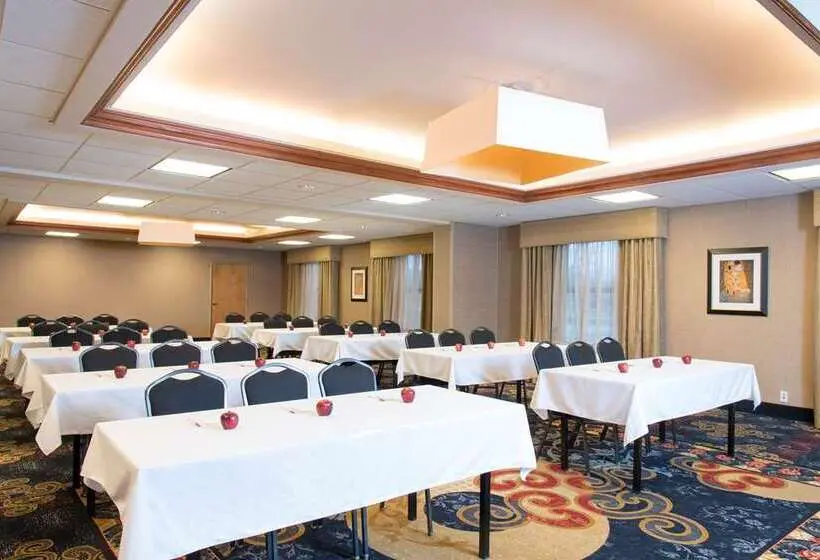 ホテル Hampton Inn Columbus/taylorsville/edinburgh