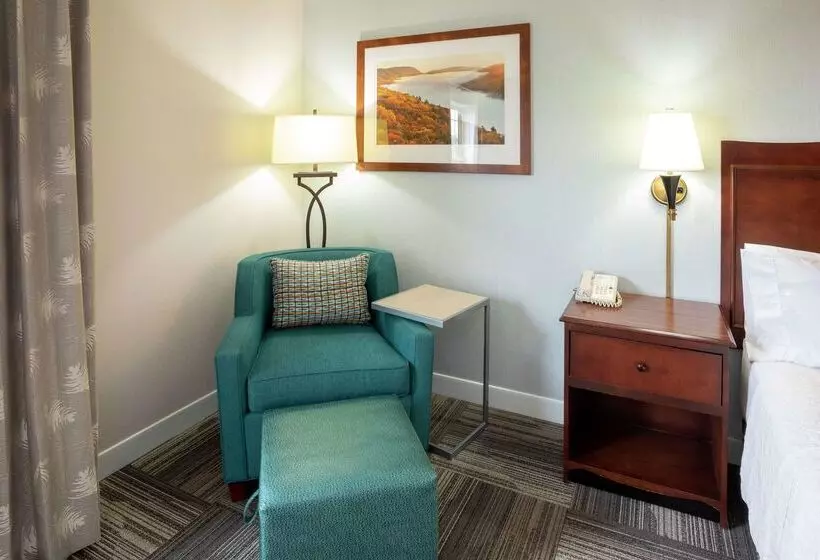 호텔 Hampton Inn Duluth Canal Park