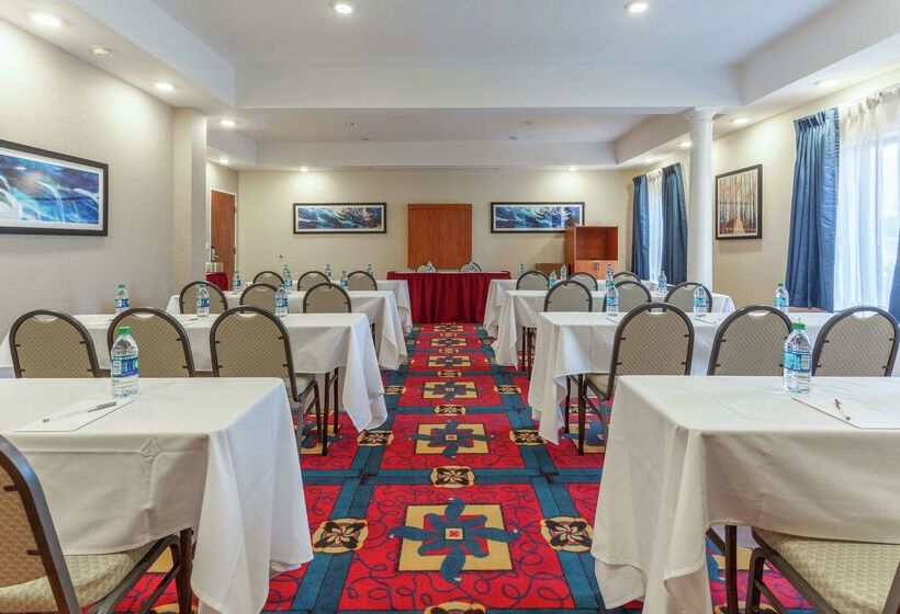 Отель Hampton Inn Jefferson City At Capital Mall