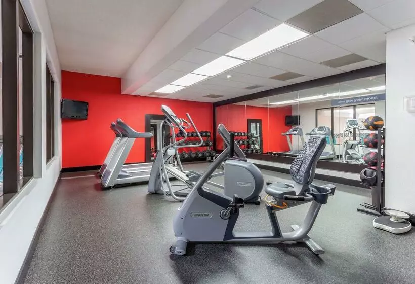 호텔 Hampton Inn Jefferson City At Capital Mall