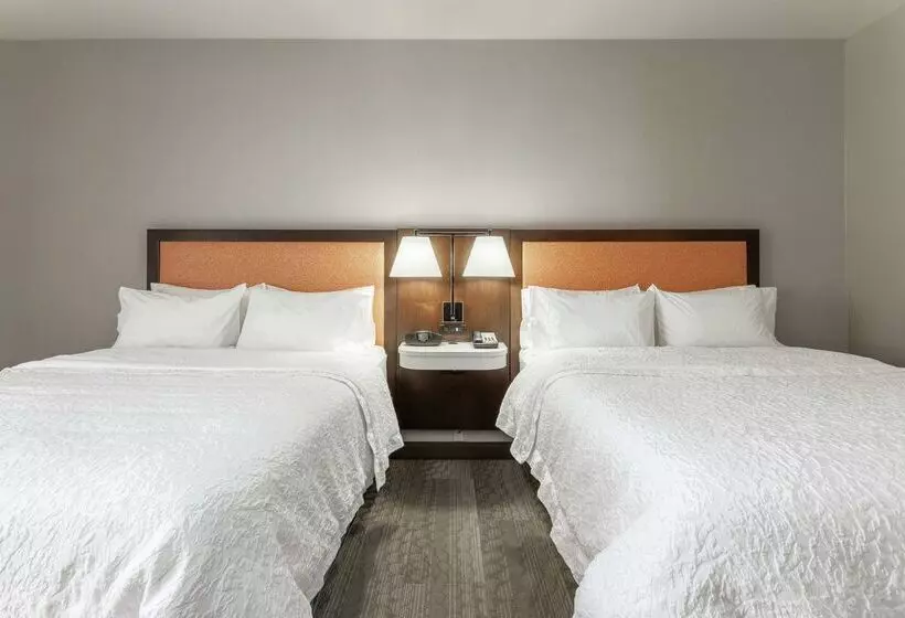 호텔 Hampton Inn Jefferson City At Capital Mall