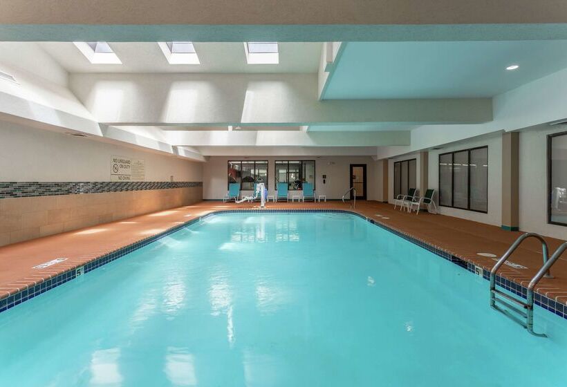 Отель Hampton Inn Jefferson City At Capital Mall