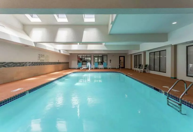 호텔 Hampton Inn Jefferson City At Capital Mall