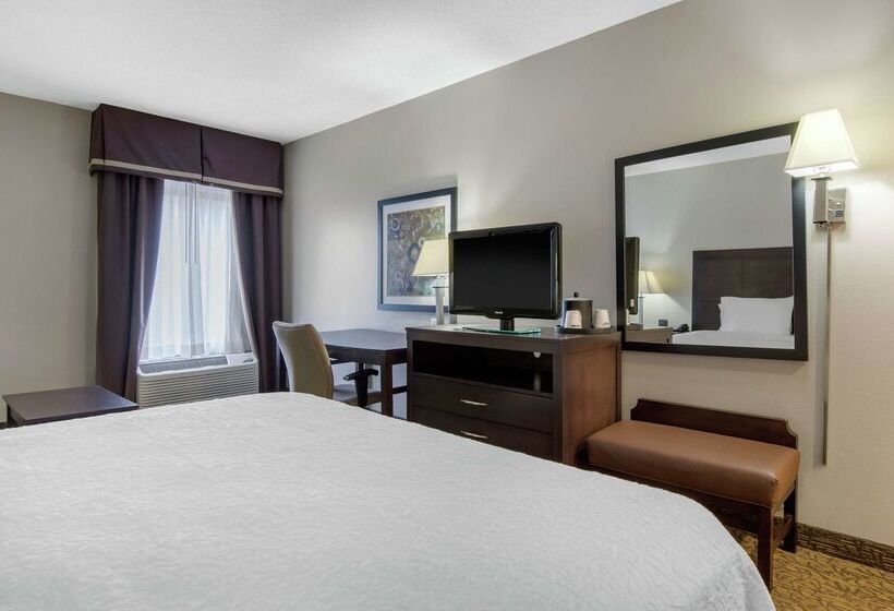 בית מלון כפרי Hampton Inn Mebane