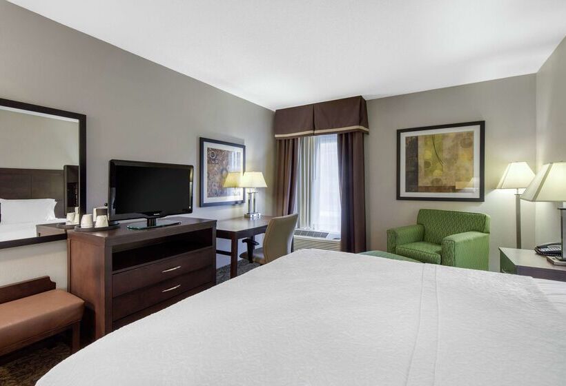 בית מלון כפרי Hampton Inn Mebane