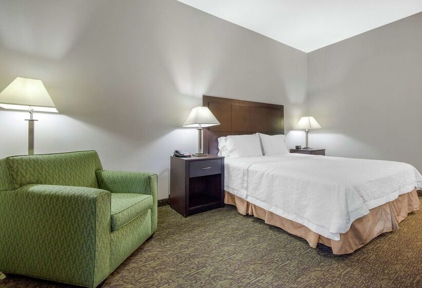 בית מלון כפרי Hampton Inn Mebane