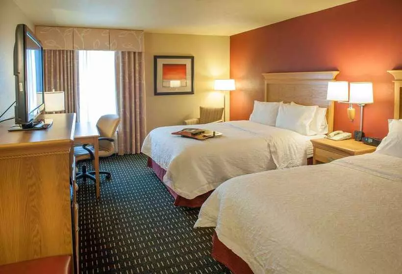 فندق Hampton Inn Pensacola Airport