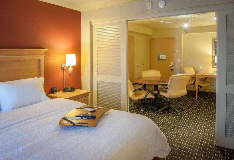 ホテル Hampton Inn Pensacola Airport