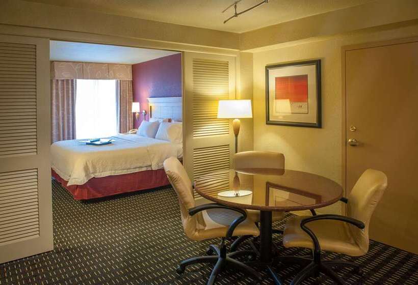 ホテル Hampton Inn Pensacola Airport