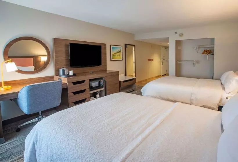 فندق Hampton Inn Pensacola Airport