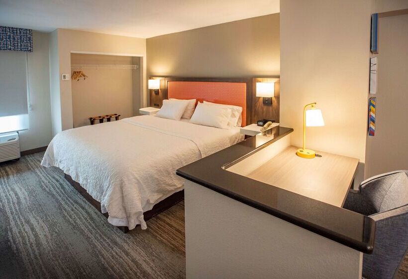 ホテル Hampton Inn Pensacola Airport