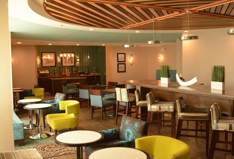 בית מלון כפרי Hampton Inn Perry