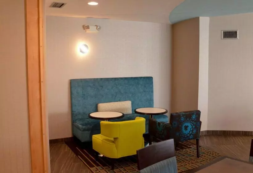 בית מלון כפרי Hampton Inn Perry