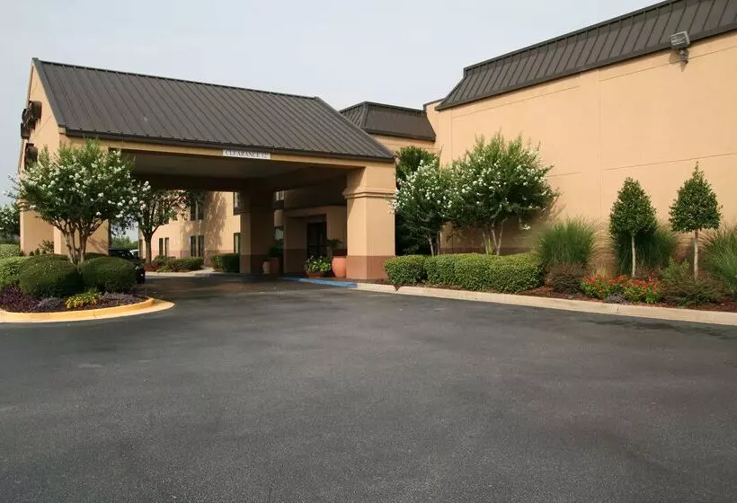 בית מלון כפרי Hampton Inn Perry