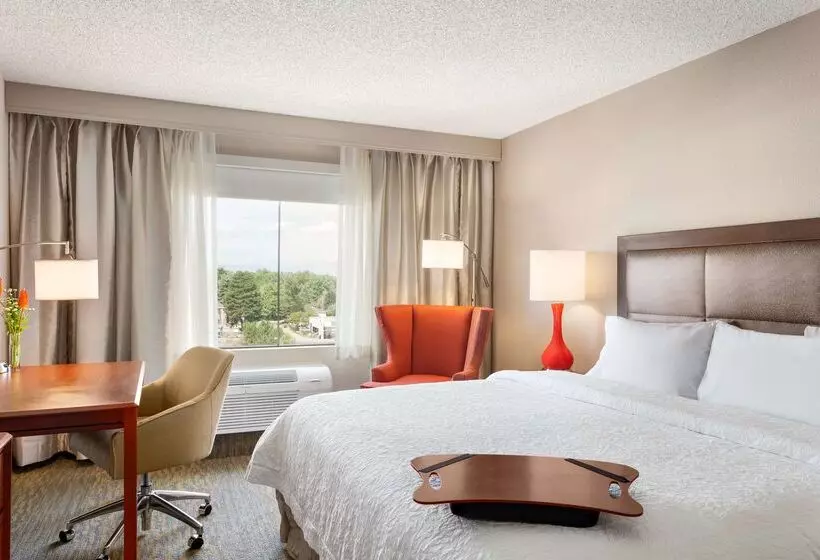 Отель Hampton Inn & Suites Denvercherry Creek