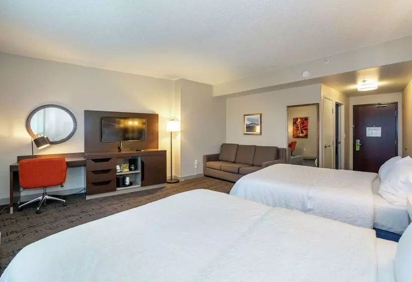 ホテル Hampton Inn & Suites Flagstaff
