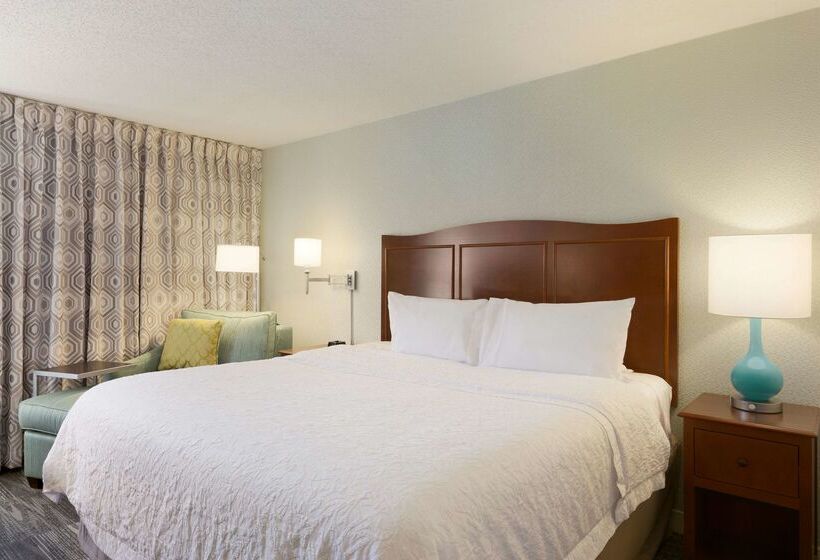 Отель Hampton Inn Zanesville