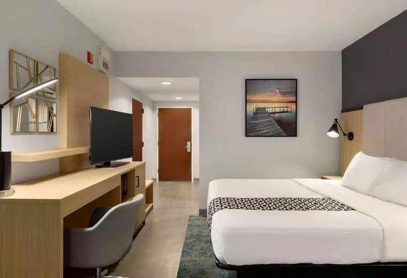 Отель La Quinta Inn & Suites By Wyndham Selma/smithfield I95
