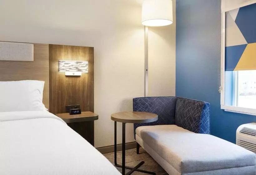 בית מלון כפרי Holiday Inn Express Fremont, An Ihg