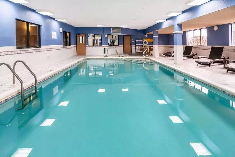 בית מלון כפרי Holiday Inn Express Fremont, An Ihg