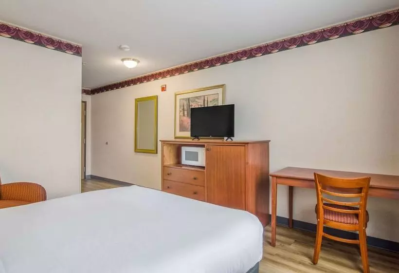 ホテル Red Lion Inn & Suites Port Orchard