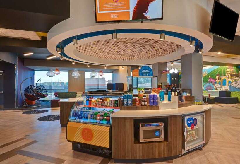 Отель Tru By Hilton Syracuse North Airport Area