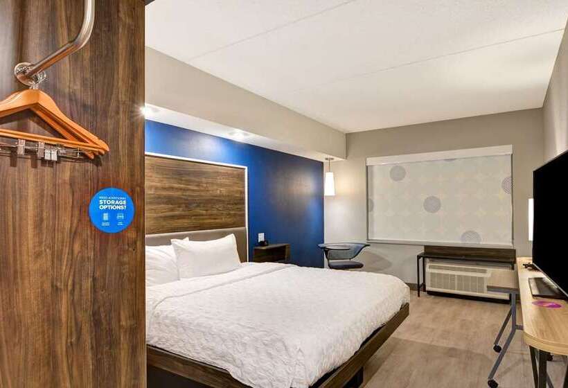 Отель Tru By Hilton Syracuse North Airport Area