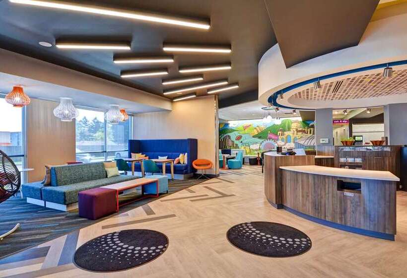 Отель Tru By Hilton Syracuse North Airport Area