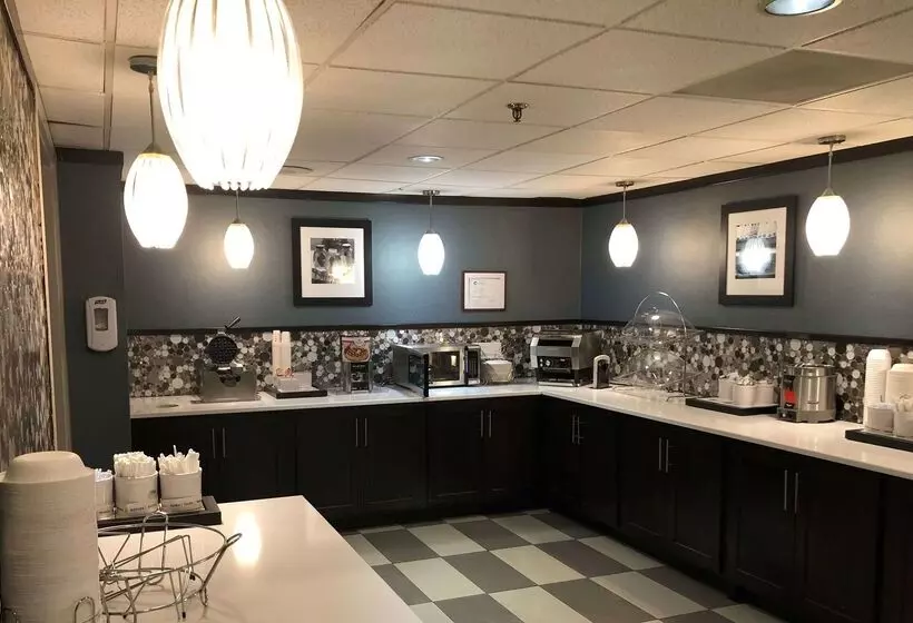 Отель Wingate By Wyndham Baltimore Bwi Airport