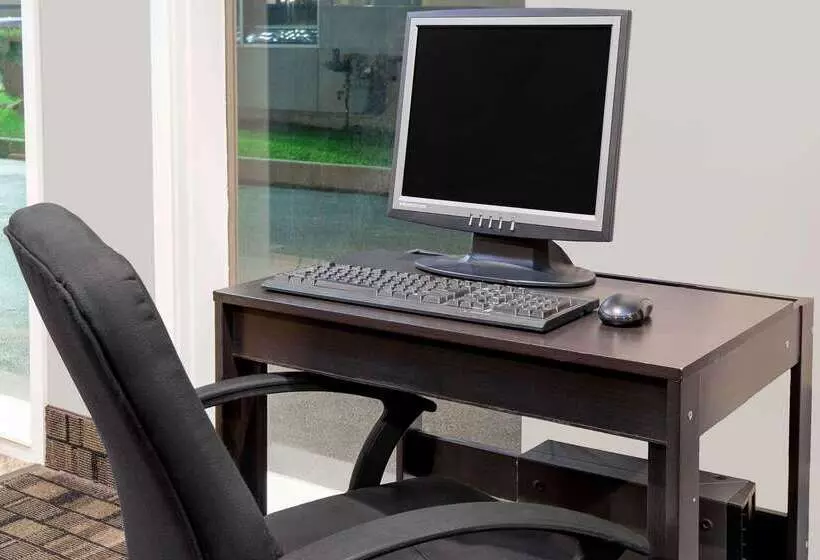 汽车旅馆  Super 8 By Wyndham Morton Grove/chicago