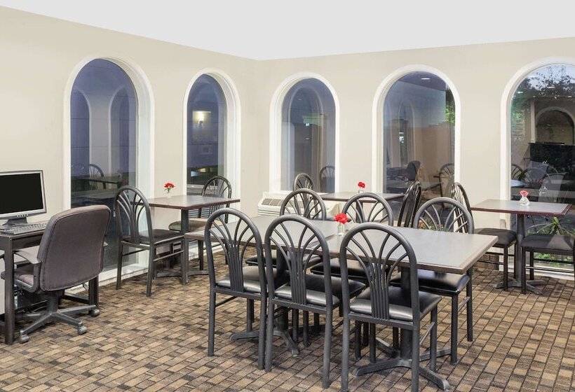 מוטל Super 8 By Wyndham Morton Grove/chicago