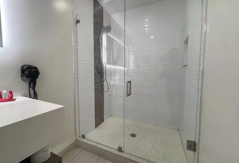 Surestay Plus Hotel By Best Western Tempe University
