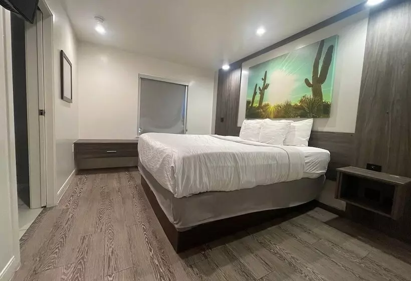 Surestay Plus Hotel By Best Western Tempe University