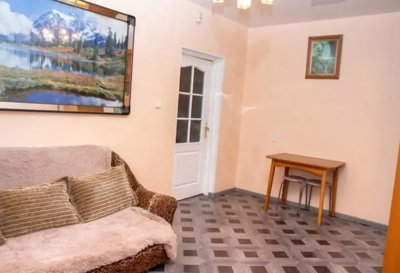 Apartment On Svetlanskaya St. 23