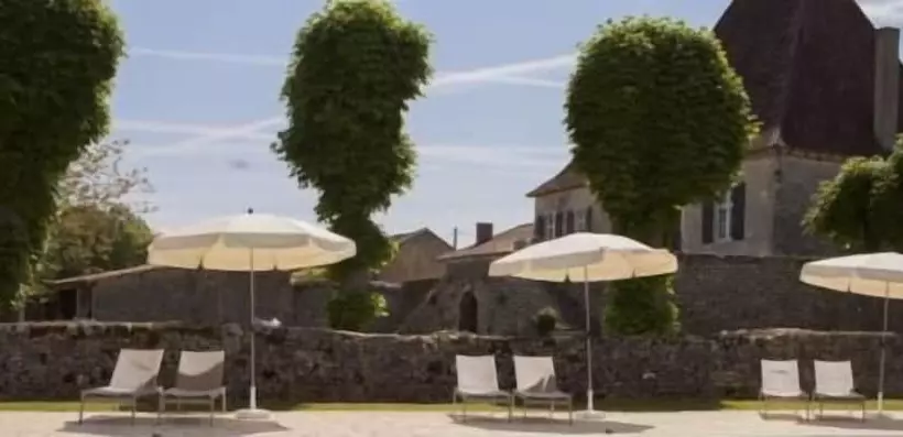 تختخواب و صبحانه Domaine De L Age