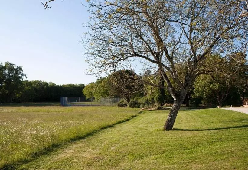 تختخواب و صبحانه Domaine De L Age