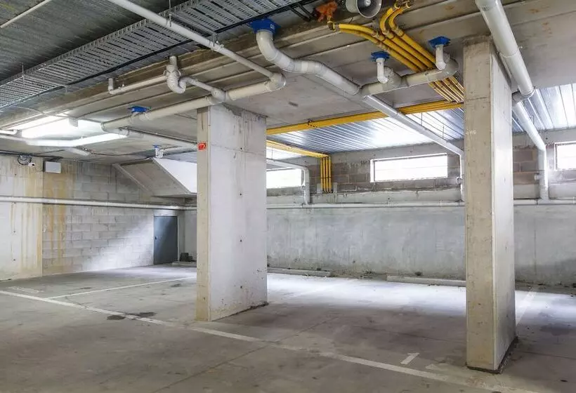 Heart Of Highett Apartment By Ready Set Host