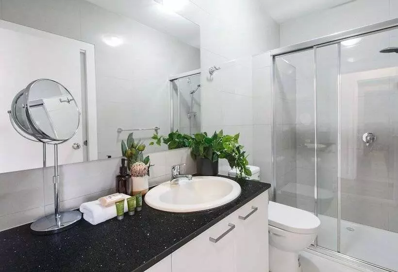 Heart Of Highett Apartment By Ready Set Host