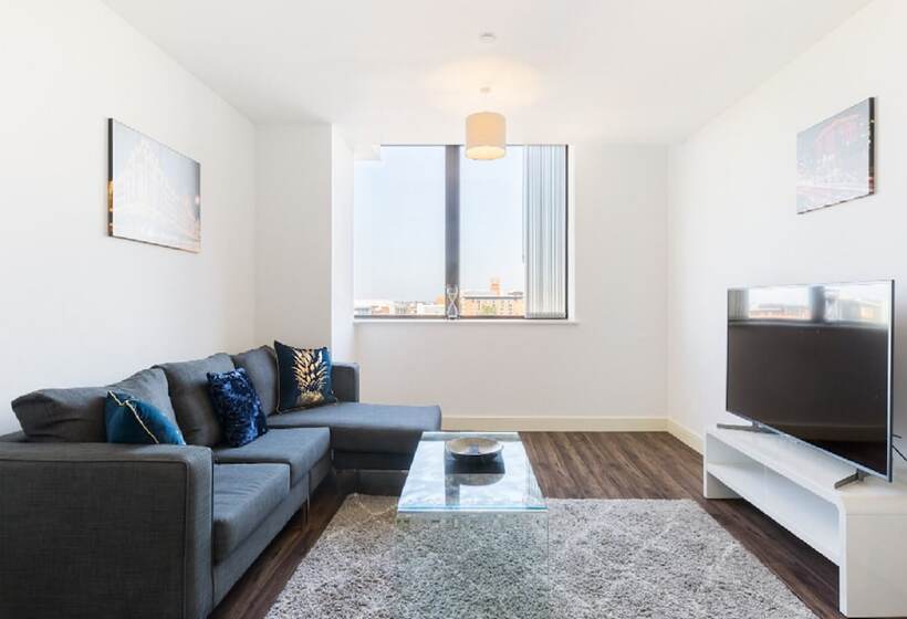 Kcs Luxury Apartment   Broad Street Birmingham