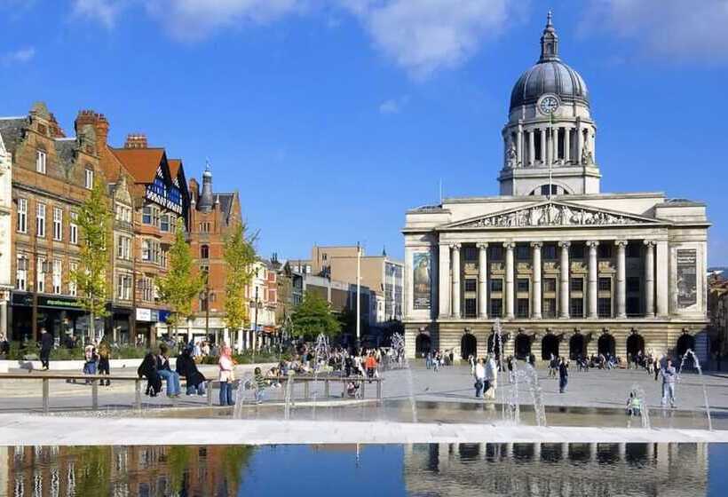 Marco Island   2 Bedroom Spacious City Centre Apartment